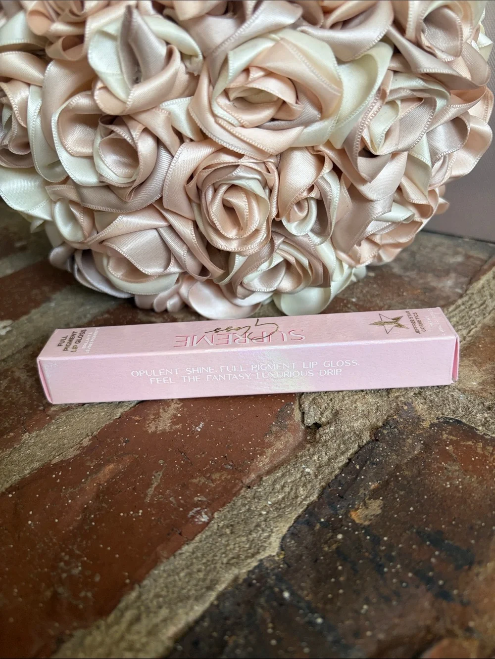 Jeffree Star Iridescent Supreme Gloss- Weirdo